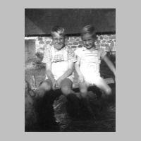 104-0021 Christian und Eckart Smelkus im Sommer 1943.jpg